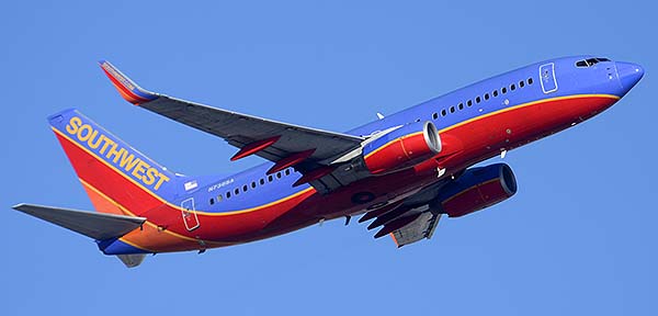 Southwest Boeing 737-7H4 N736SA, Phoenix Sky Harbor, December 22, 2014